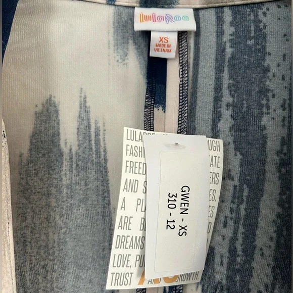 Lularoe Gwen blazer - Picture 3 of 4